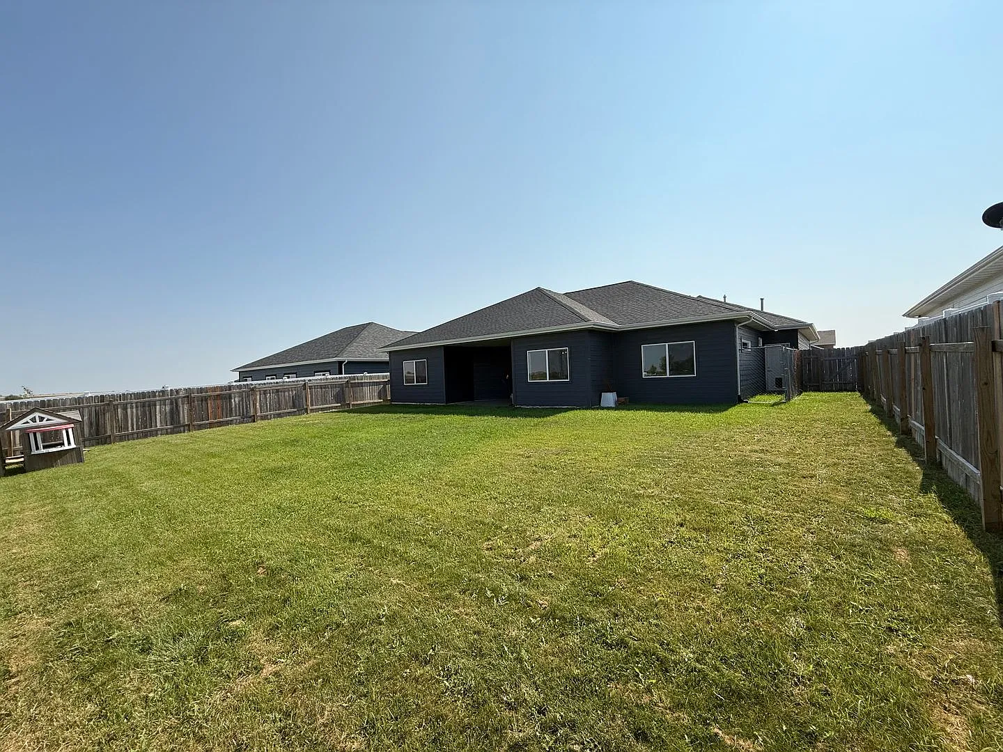 4 Bedroom Home - Stonebridge Farms — Photo 2