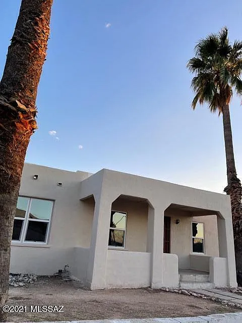3 bed, 1.0 bath, 849 sqft, $1,550 — Photo 3