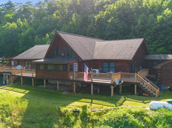 983 Swamp Rd, Hunlock Creek, PA 18621
