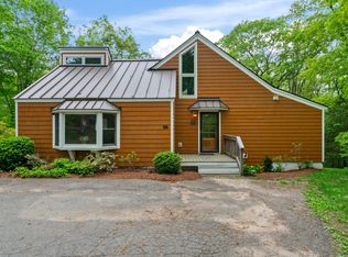 27 Whippoorwill Ln, Bethany, CT 06524