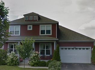 1882 Clover Meadow Dr, Chaska, MN 55318