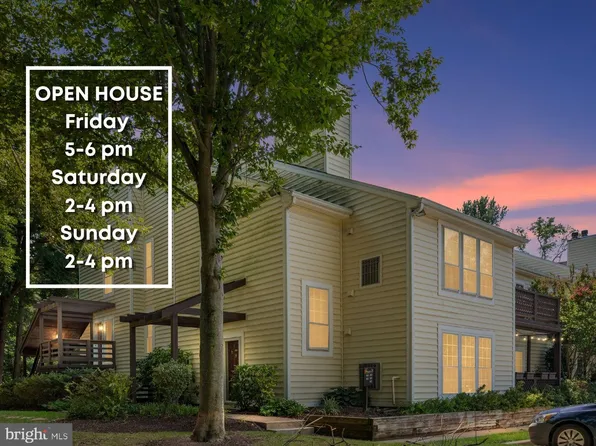 9925 Oakton Terrace Rd, Oakton, VA 22124