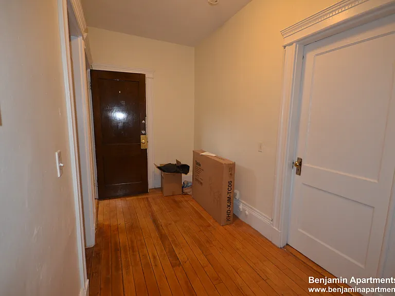 1822 Beacon St #17 — Photo 10
