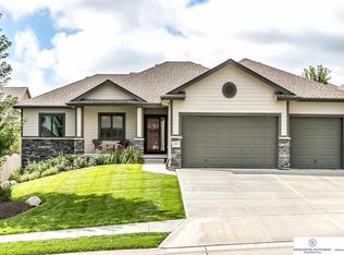 20007 Harney St, Elkhorn, NE 68022