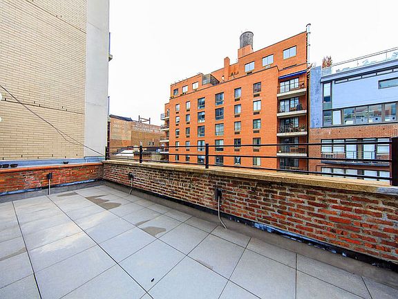 2nd image of 446 W 19th St #A