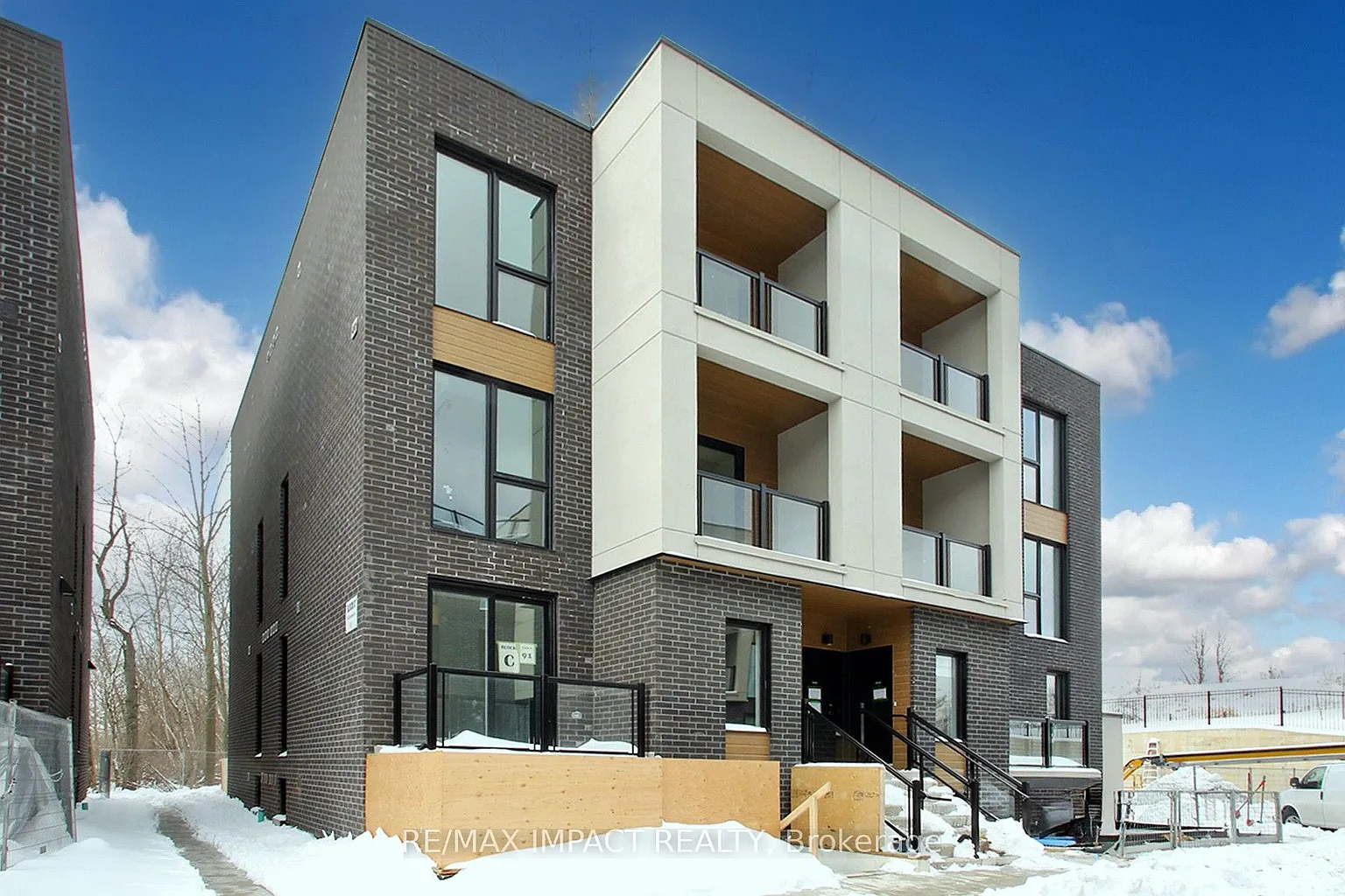 174 Clonmore Dr #6 photo 1