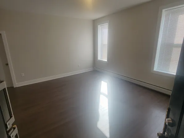 303 Pacific Avenue image 4 of 11