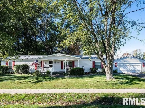 107 S George St, Hurst, IL 62949