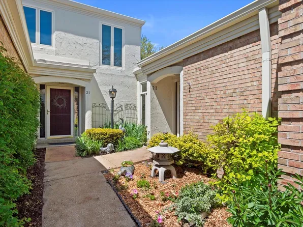 700 Waters Edge ROAD #22, Racine, WI 53402