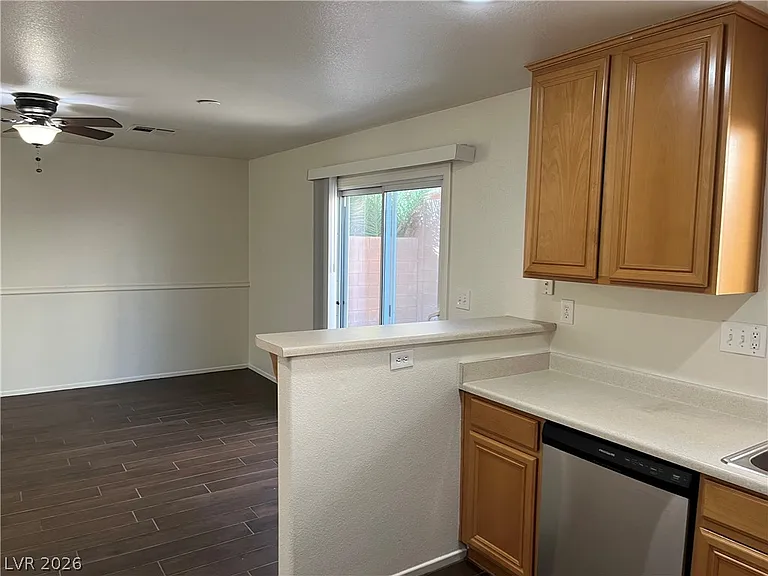 7933 Winken Ct — Photo 7