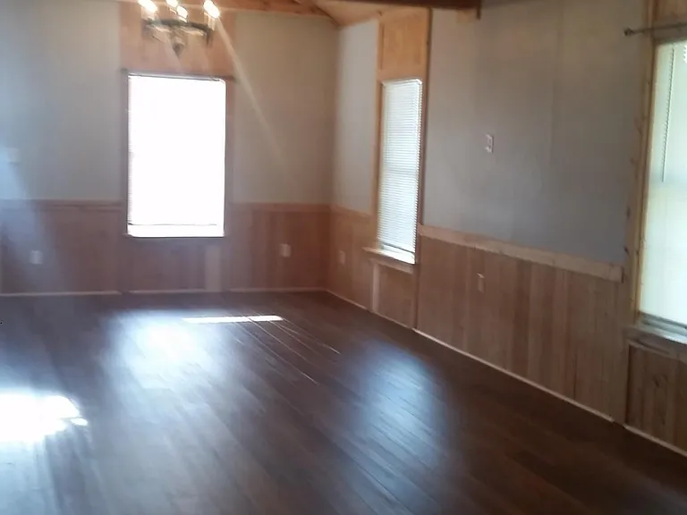 710 S 7th St — Photo 15