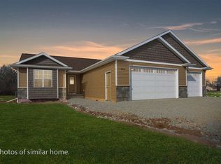 2241 Jacobsen Rd, Neenah, WI 54956