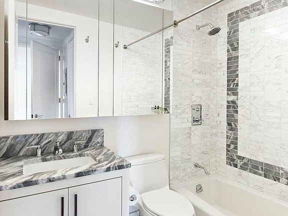 5th image of 200 E 94th St APT 1109