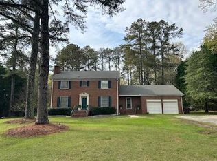 106 Northwoods Rd, Greenwood, SC 29649