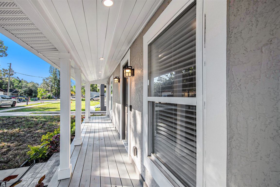 next background image