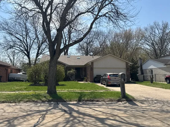 14270 Pernell Dr, Sterling Heights, MI 48313