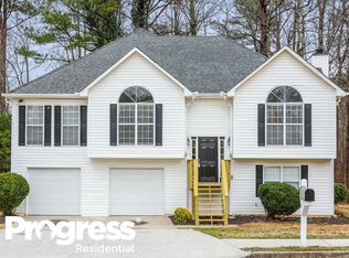 99 Melody Ln, Lawrenceville, GA 30043