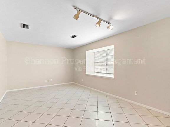 4th image of 5522 Ariel St