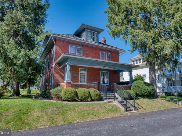 111 N Lancaster Ave, Schaefferstown, PA 17088