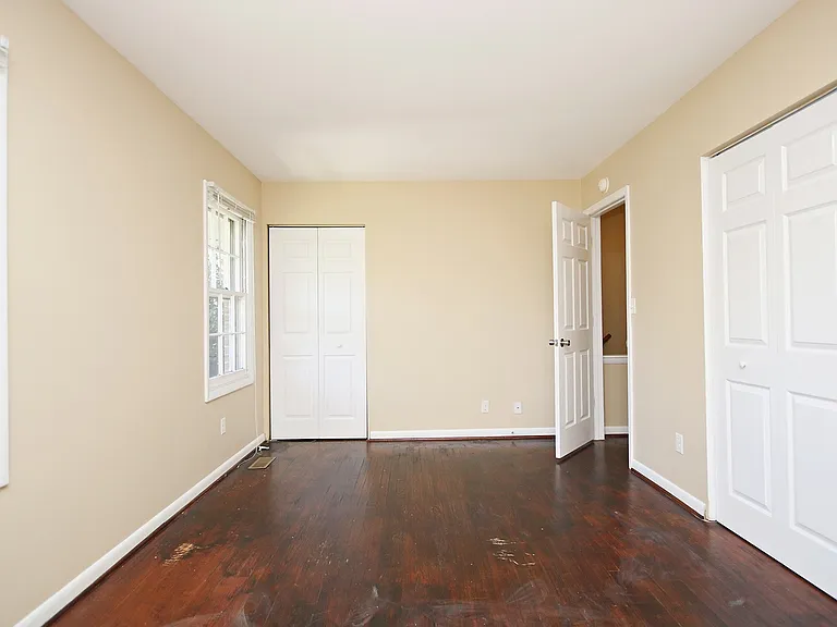2512 Fontaine Ave #B — Photo 8