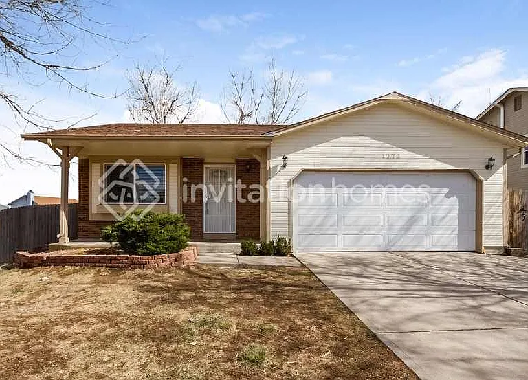 1772 S Genoa Way — Photo 1