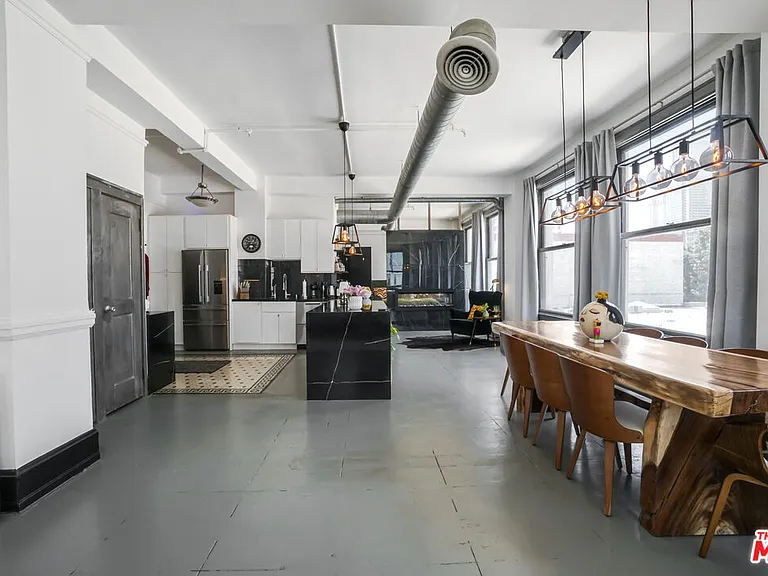 108 W 2nd St #313 — Photo 11