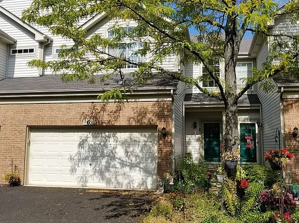 6 Monarch Dr #3004-E, Streamwood, IL 60107