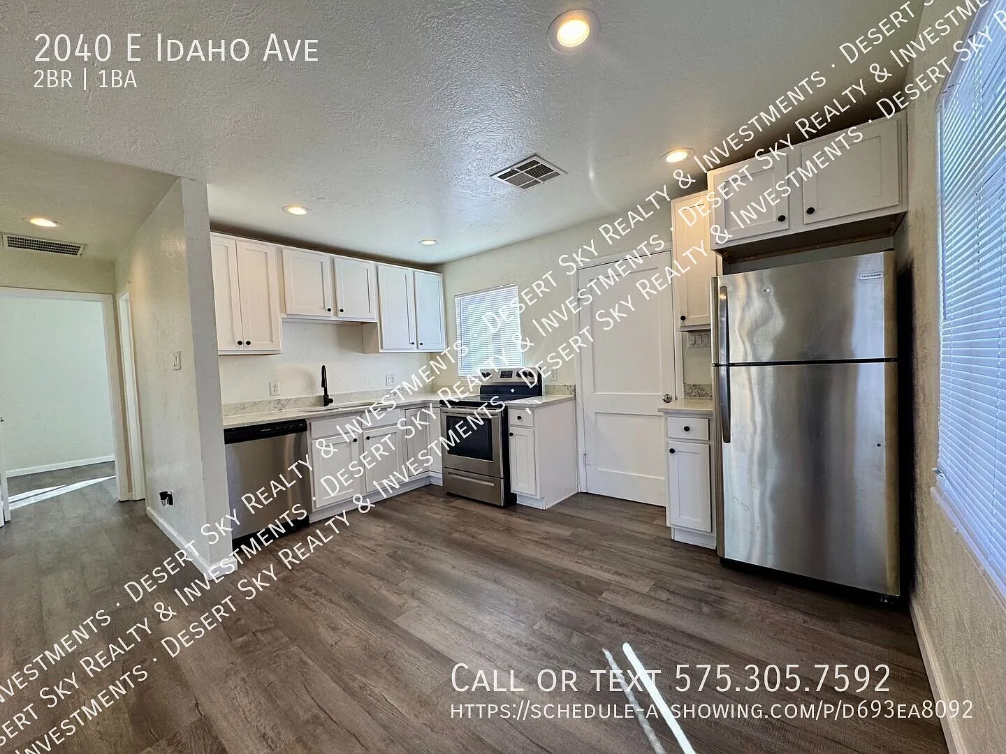 2 Bedroom 1 Bathroom Home — Photo 4