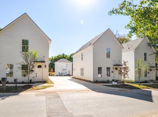 810 S Wood Ave, Fayetteville, AR 72701