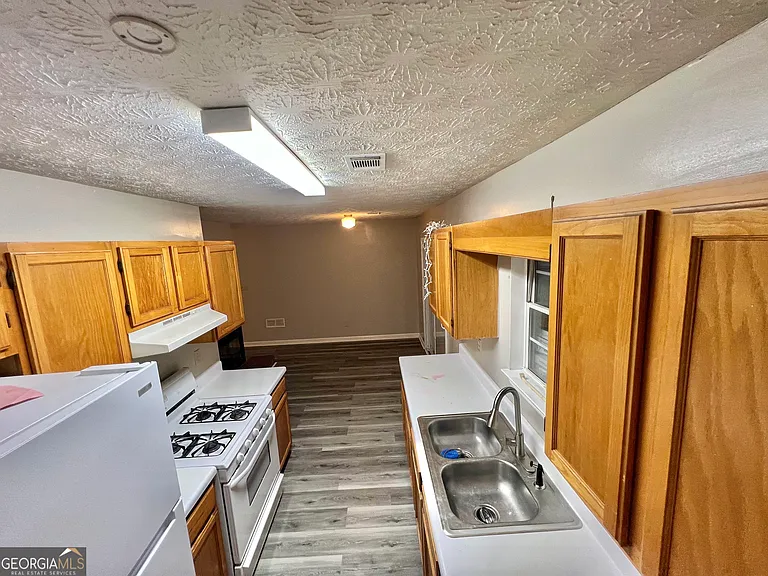 138 Crystal Brk — Photo 7