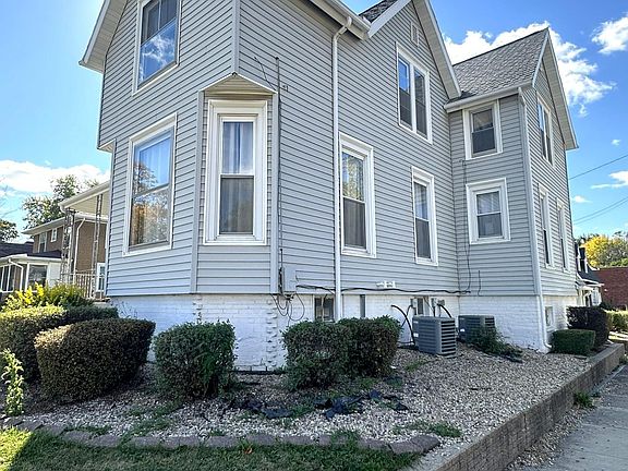 4th image of 1196 N Kellogg St