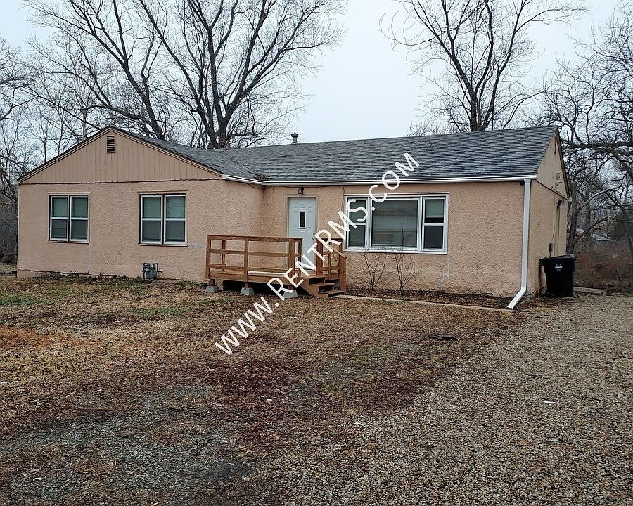 1st image of 2430 SE Minnesota Ave