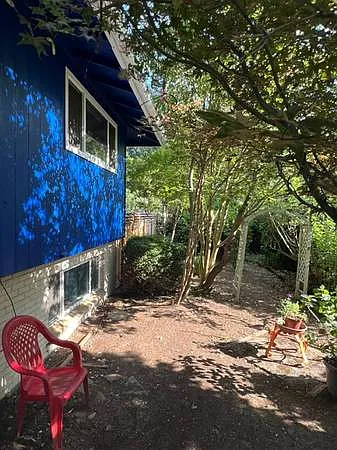SE 151st Ave, Portland — Photo 2