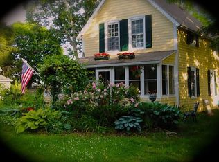 7 Wells St, Niantic, CT 06357