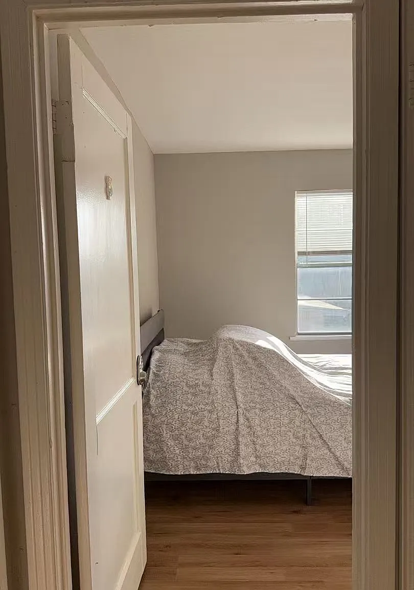 5 bed, 1700 sqft, $480 — Photo 2
