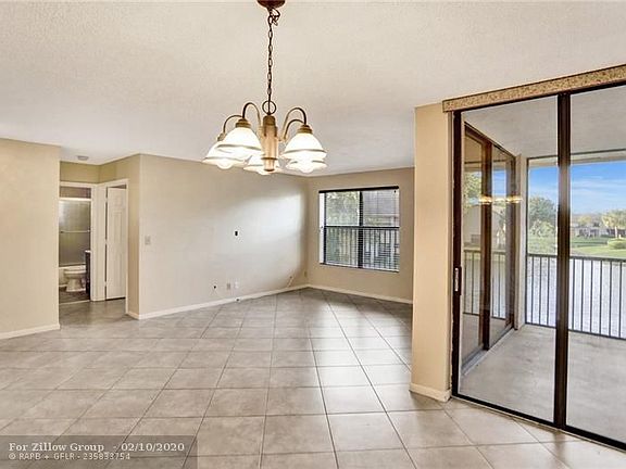 2nd image of 4762 NW 22nd St #42112
