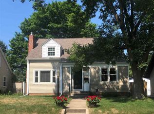 212 S Vermont Ave, Mason City, IA 50401