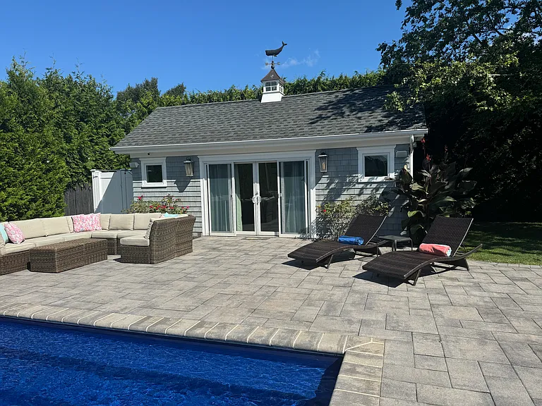 43 Shore Rd — Photo 24