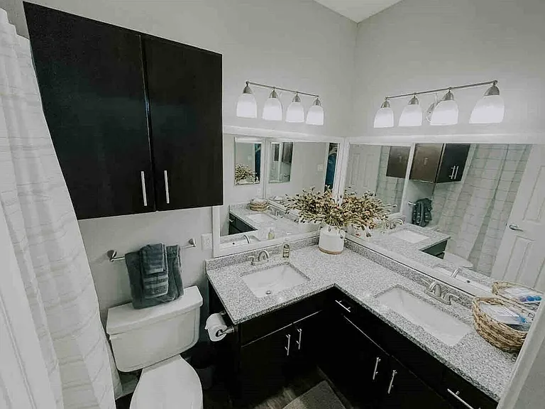Summer House Apartment Homes — Photo 24