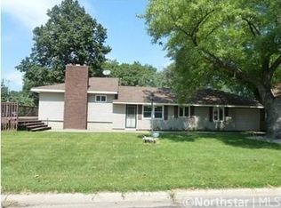 549 105th Ln NW, Coon Rapids, MN 55448