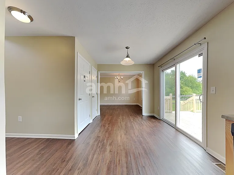 3146 Old Glory Ln — Photo 4