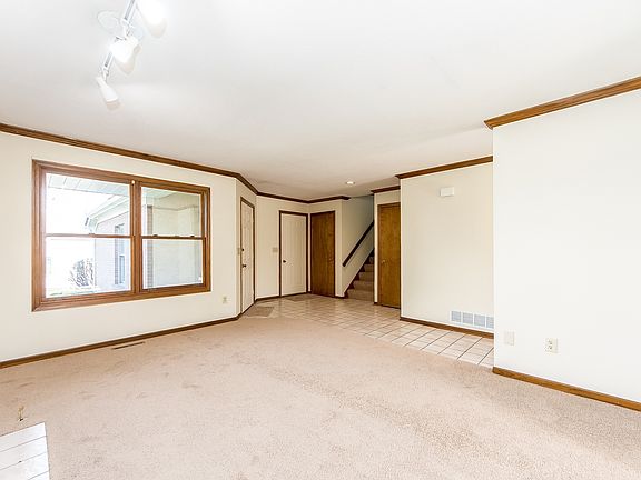 4th image of 8311 Talia Ct
