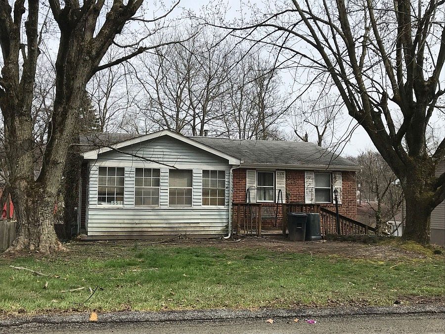 1st image of 551 Waterbury Dr