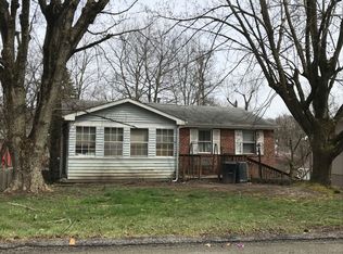 551 Waterbury Dr, Greensburg, PA 15601