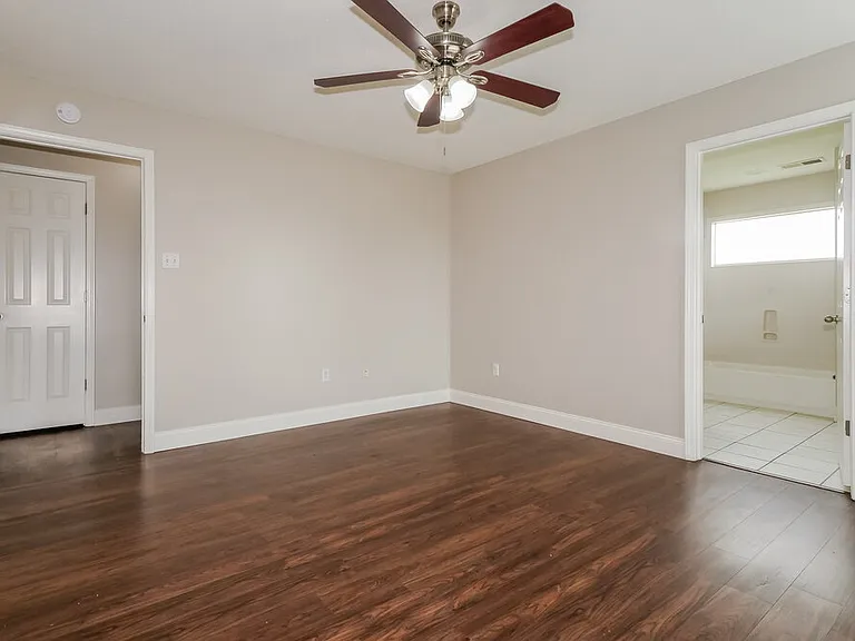 145 Penny Ln — Photo 9