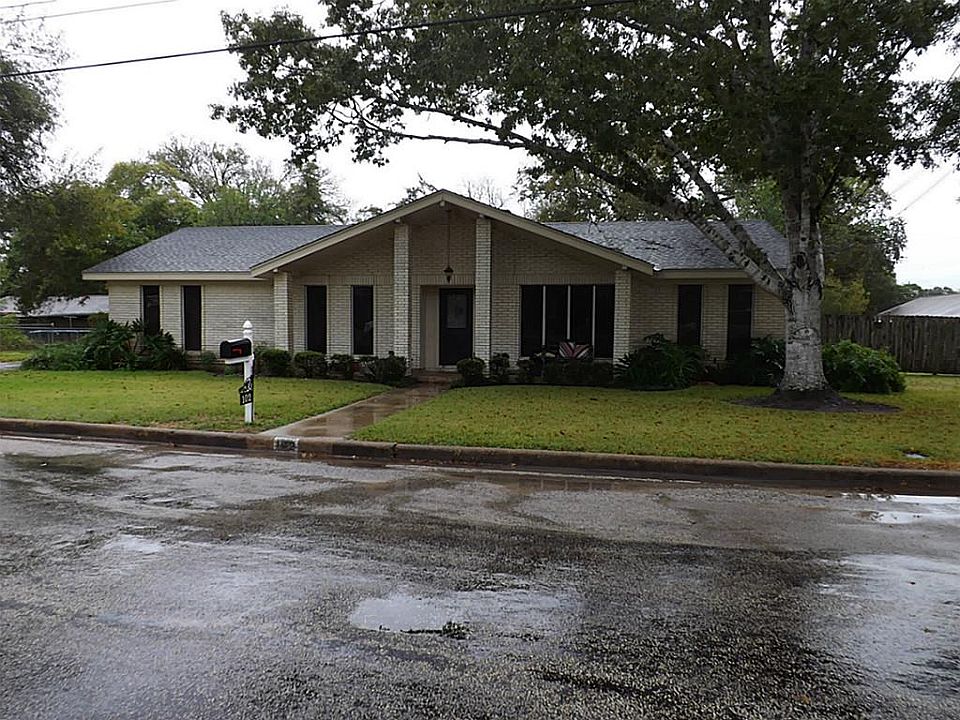 1st image of 102 Hessler Dr