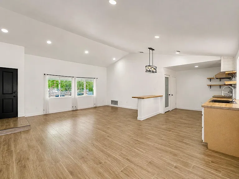 23510 Rose Quartz Dr — Photo 22