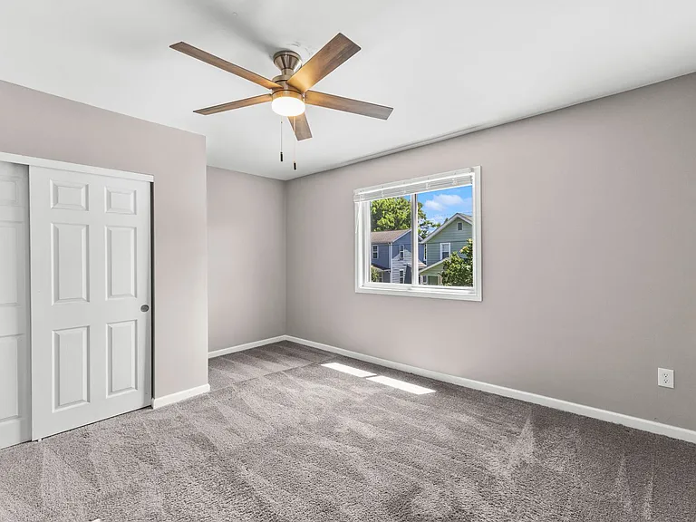 122 E Woodrow Ave — Photo 18