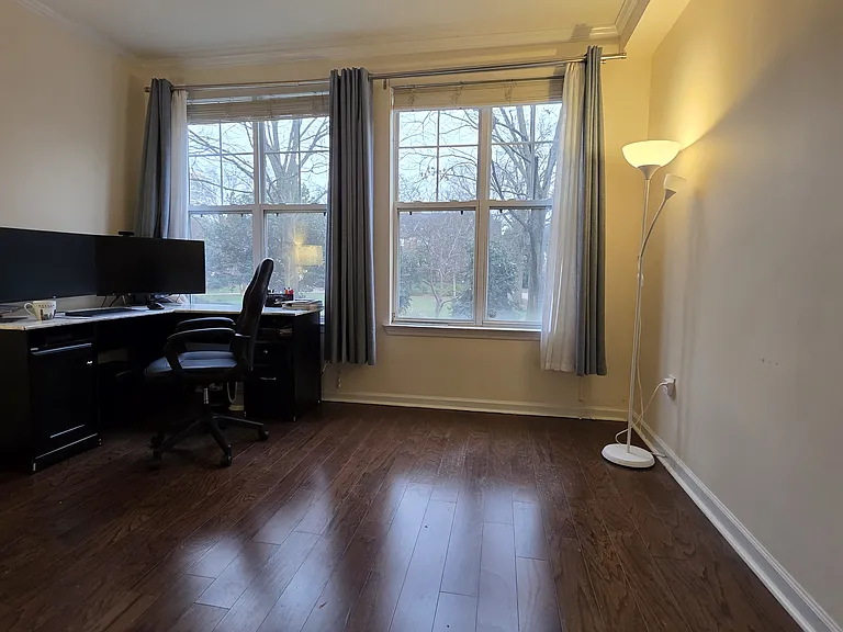 405 W 7th St #212 — Photo 21