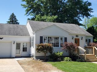311 W Emily St, Mount Morris, IL 61054